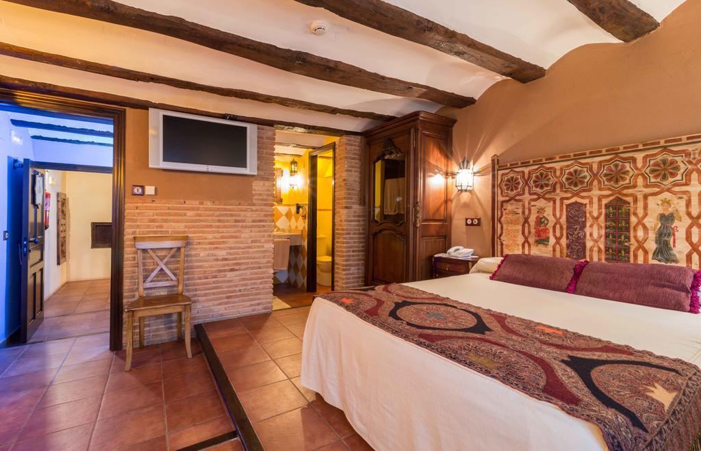 Hotel La Realda เคเดอัลบาร์ราซิน ภายนอก รูปภาพ