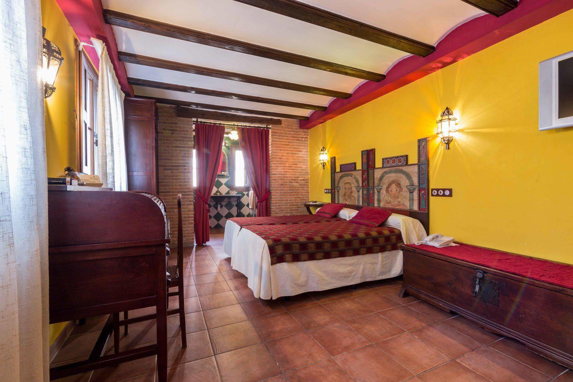 Hotel La Realda เคเดอัลบาร์ราซิน ภายนอก รูปภาพ