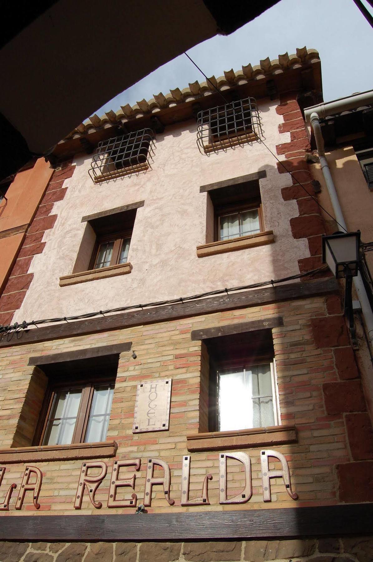 Hotel La Realda เคเดอัลบาร์ราซิน ภายนอก รูปภาพ